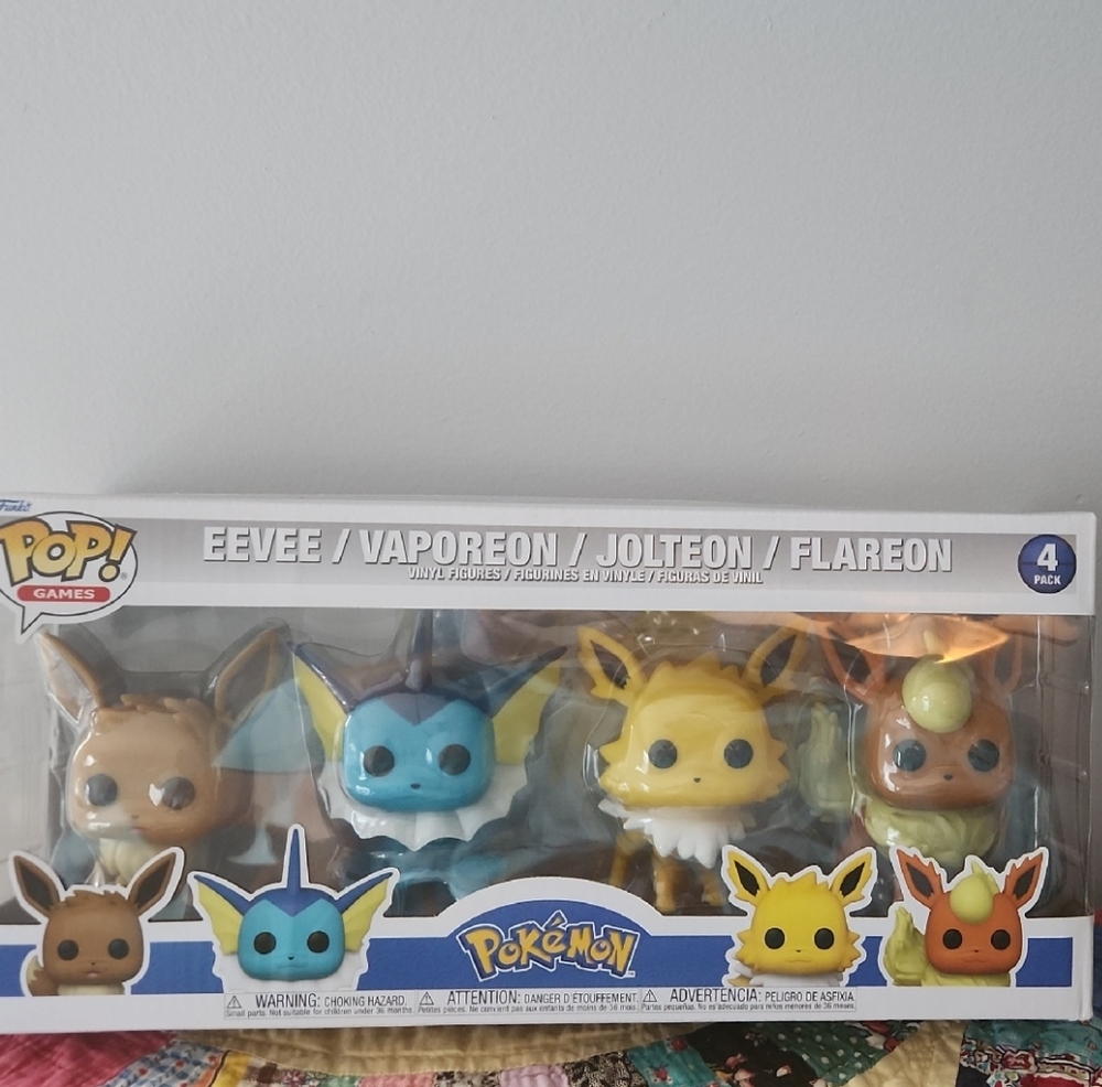 Funko Pokémon Eevee Evolution Set - Blue, Yellow, Brown
